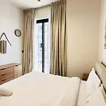 Oyo 1292 Home Fully Furnished 1Bed Apt @Jvc