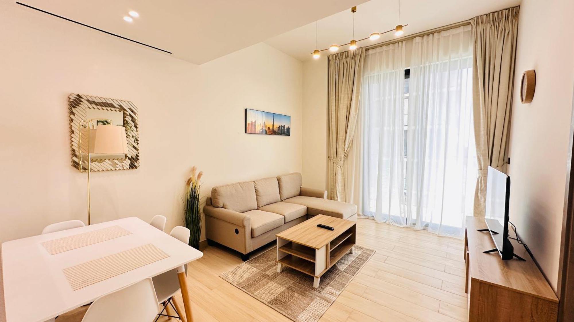 Oyo 1292 Fully Furnished 1bed @jvc *