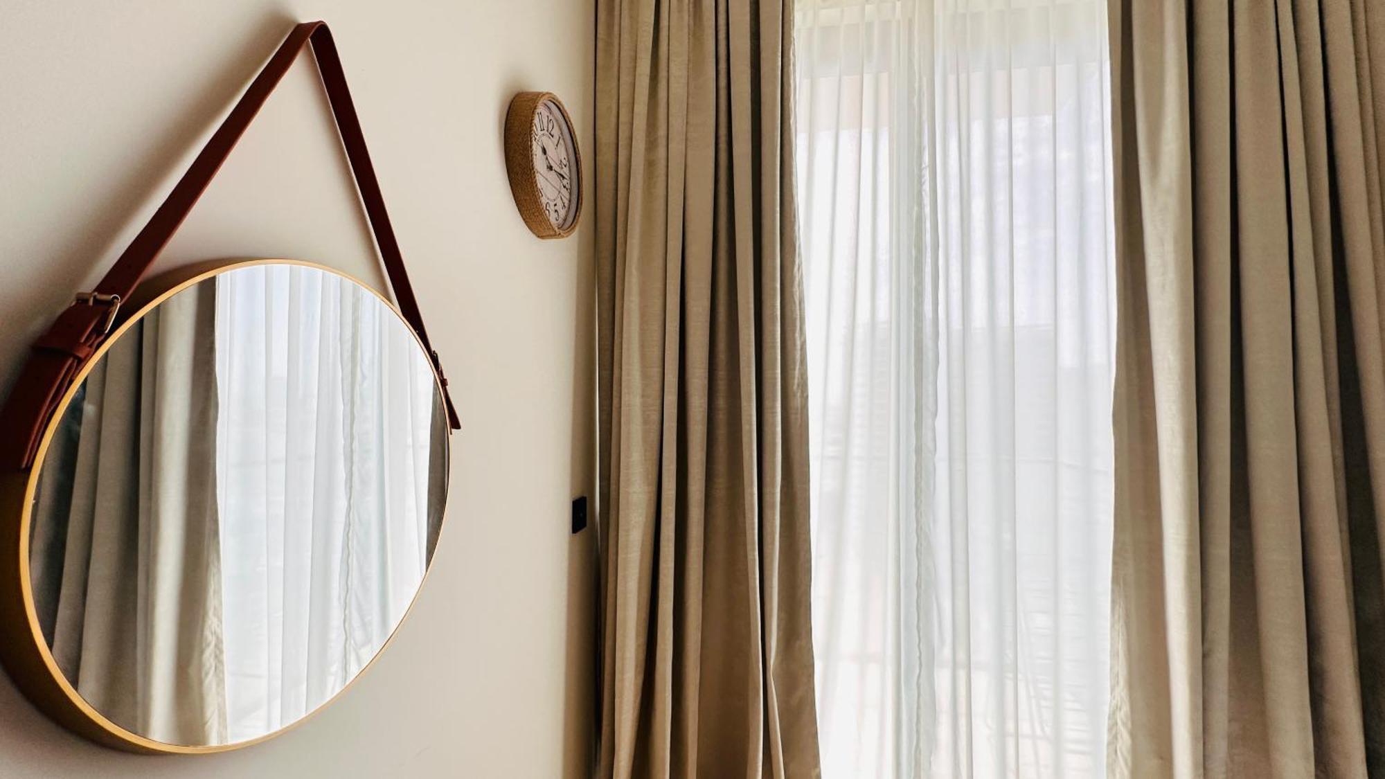 Homestay Oyo 1292 Fully Furnished 1bed @jvc Dubai