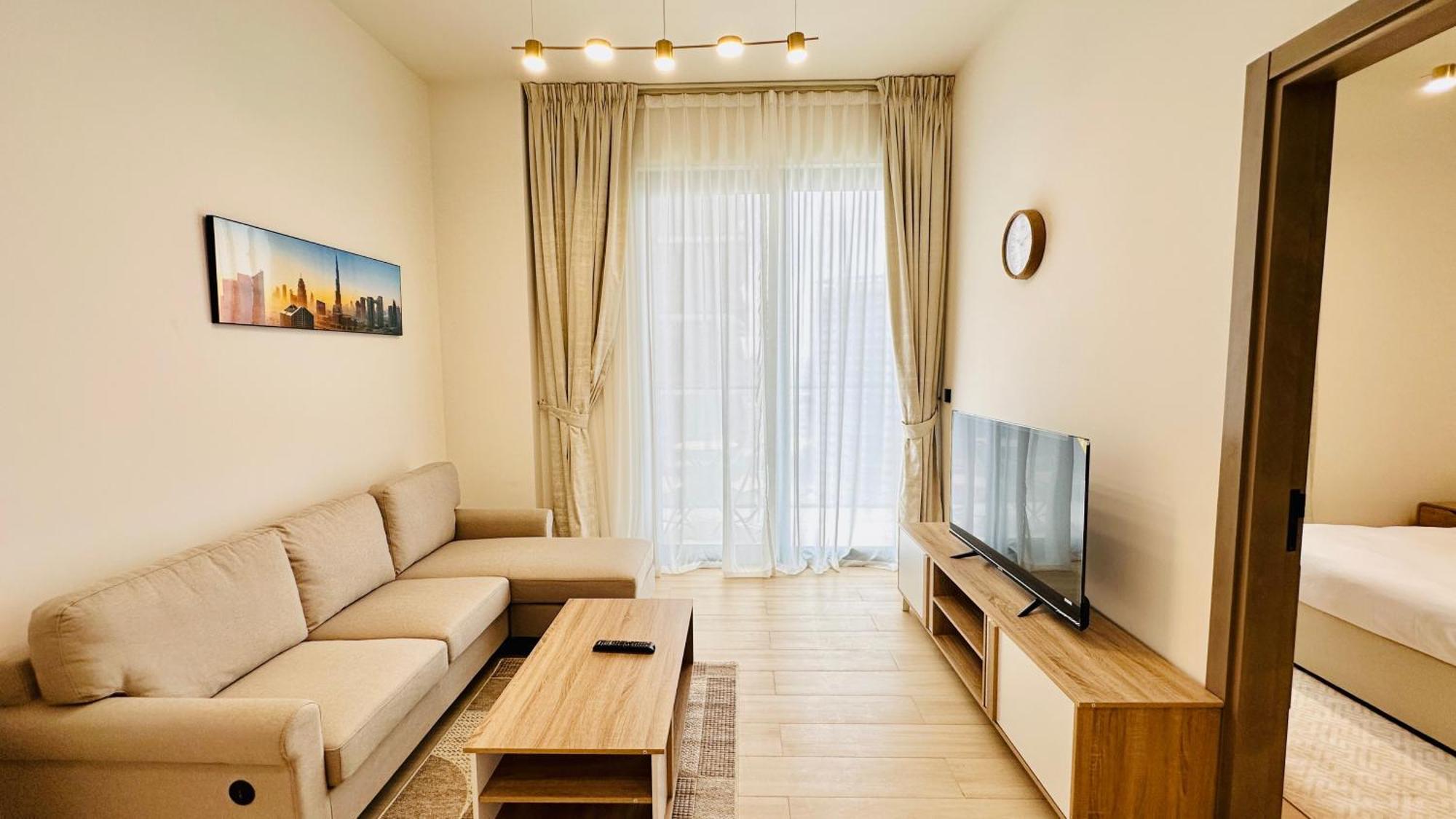 Oyo 1292 Fully Furnished 1bed @jvc Homestay Dubai