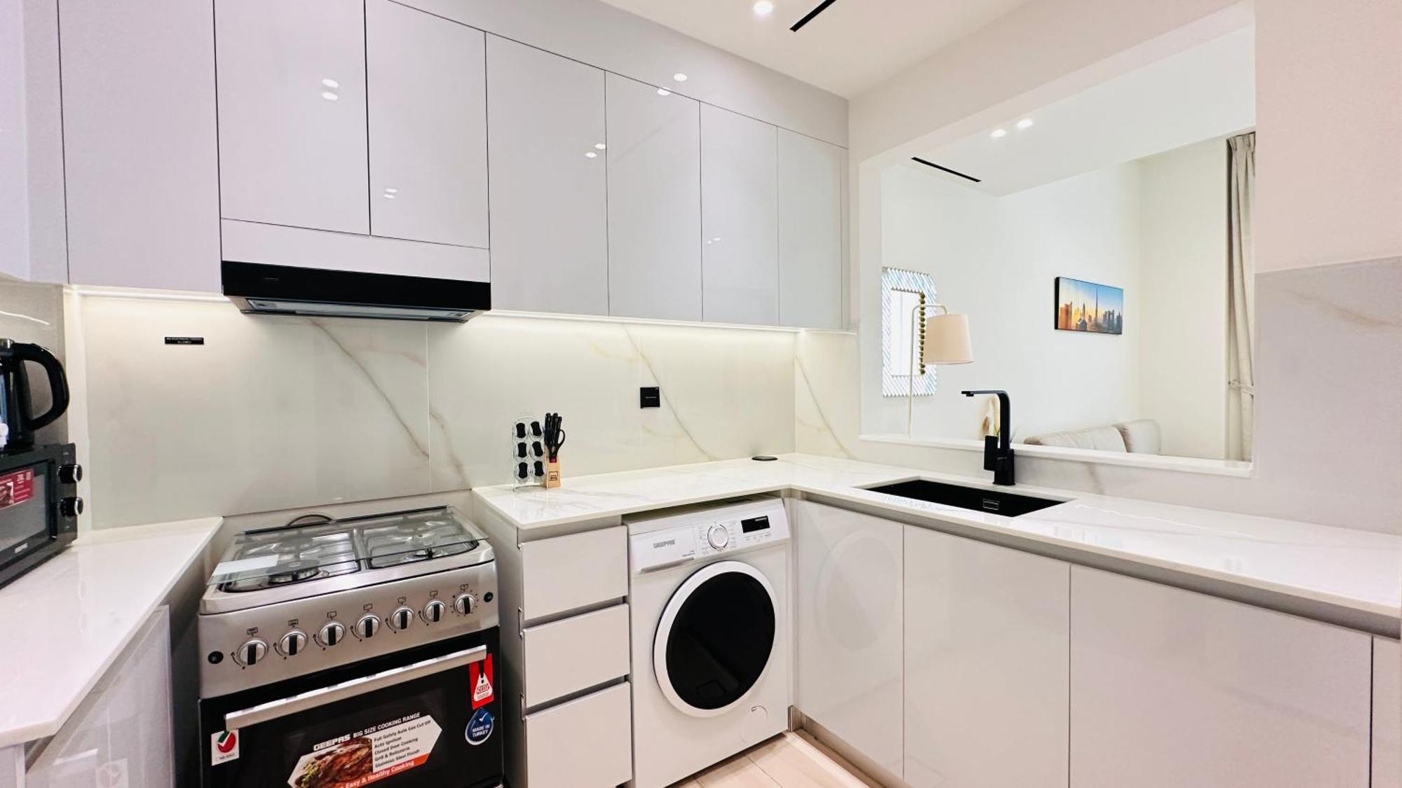 Oyo 1292 Fully Furnished 1bed @jvc * Dubai