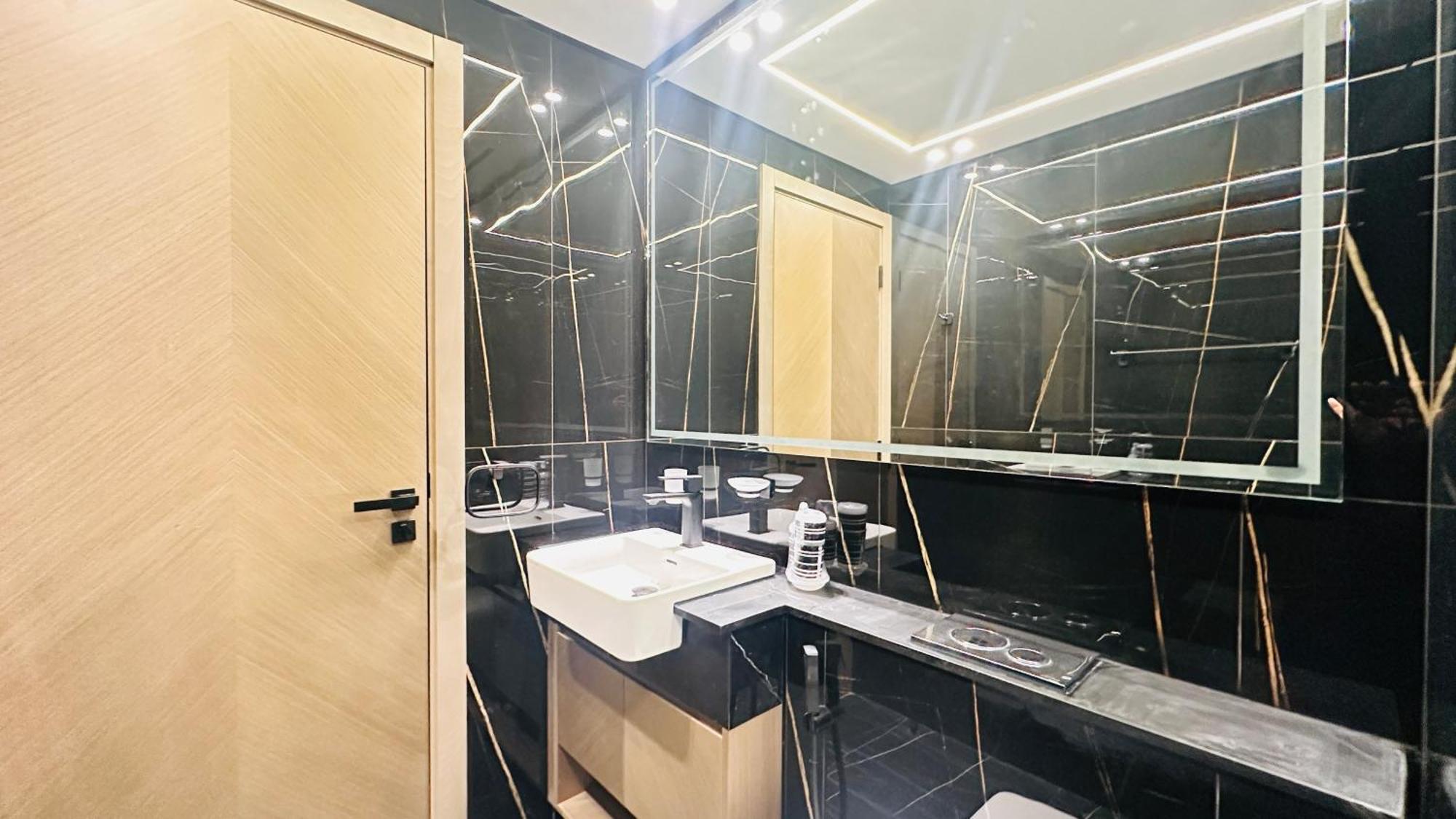 Oyo 1292 Fully Furnished 1bed @jvc * Dubai